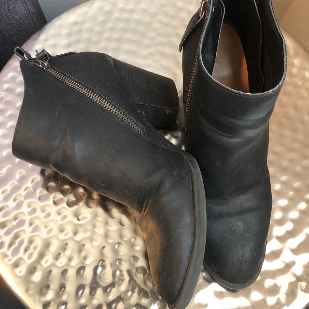 Black booties - Picture 4 of 4
